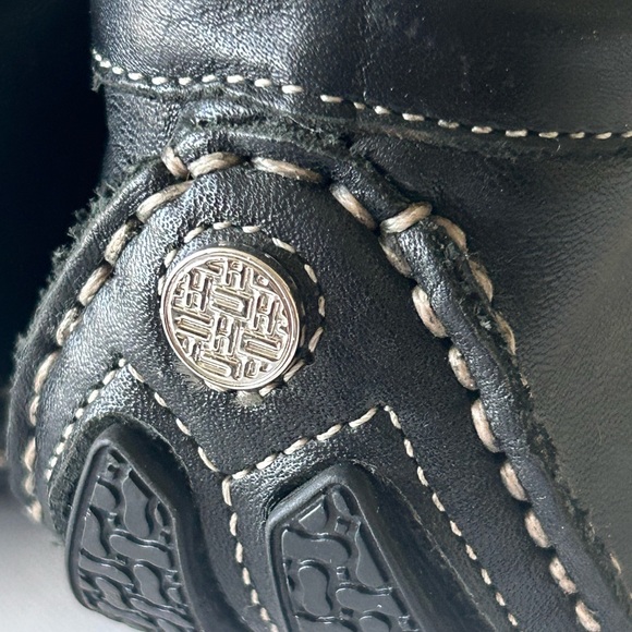 Cole Haan women loafer size 6 1/2 B 
Made in India 
No stains - Picture 6 of 14